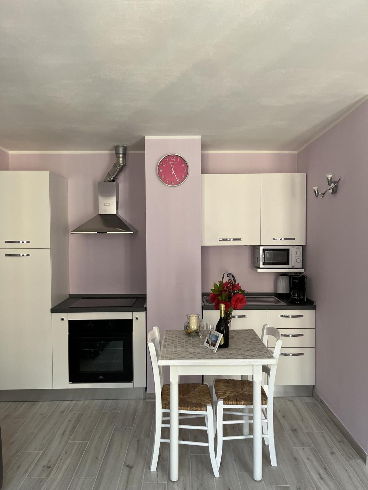 Casa Castellana Apt 1 E Casa Castellana Apt 2 Sala Comacina Luaran gambar